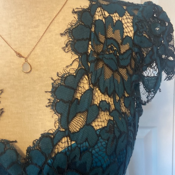 Beautiful Eliza J formal gown - Picture 9 of 10